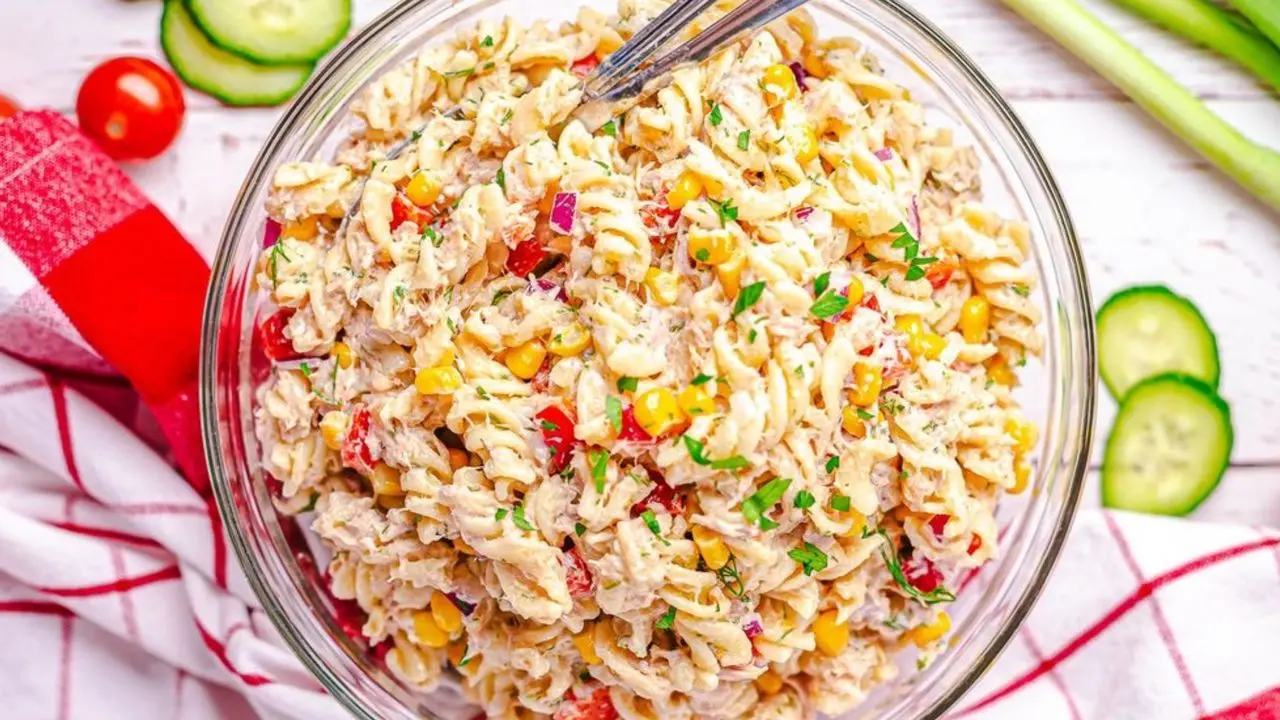 طرز تهیه سالاد ماکارونی ساده و خوشمزه