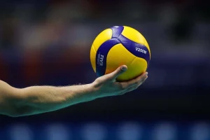 توپ والیبال